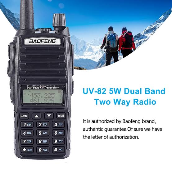 Talkcomm Black UV-82 Walkie Talkie with Earphone (Pack of 1)
