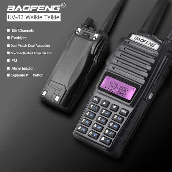 Talkcomm Black UV-82 Walkie Talkie with Earphone (Pack of 1)